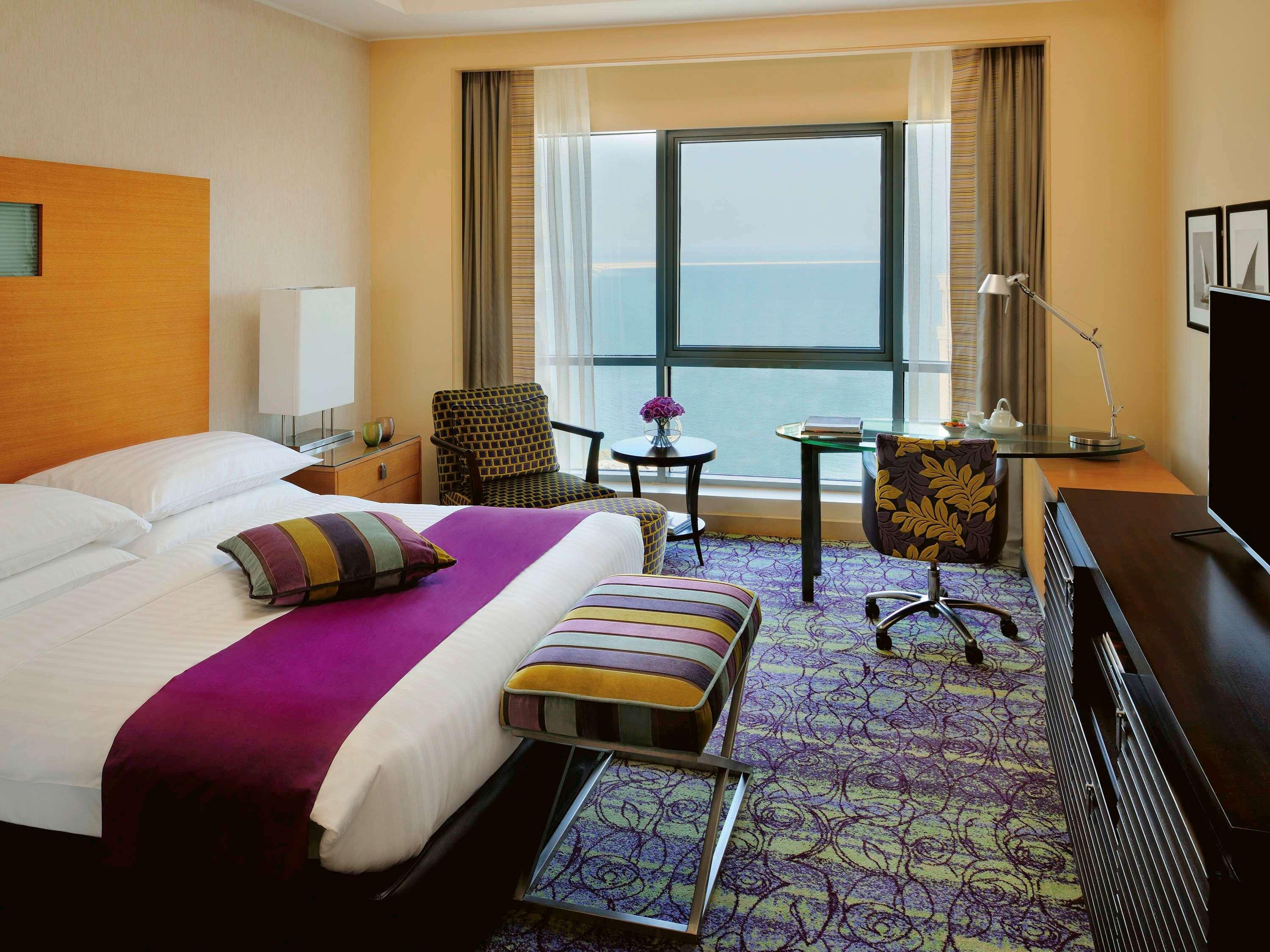 Qabila Westbay Hotel By Marriott Doha Exterior photo A room at the hotel