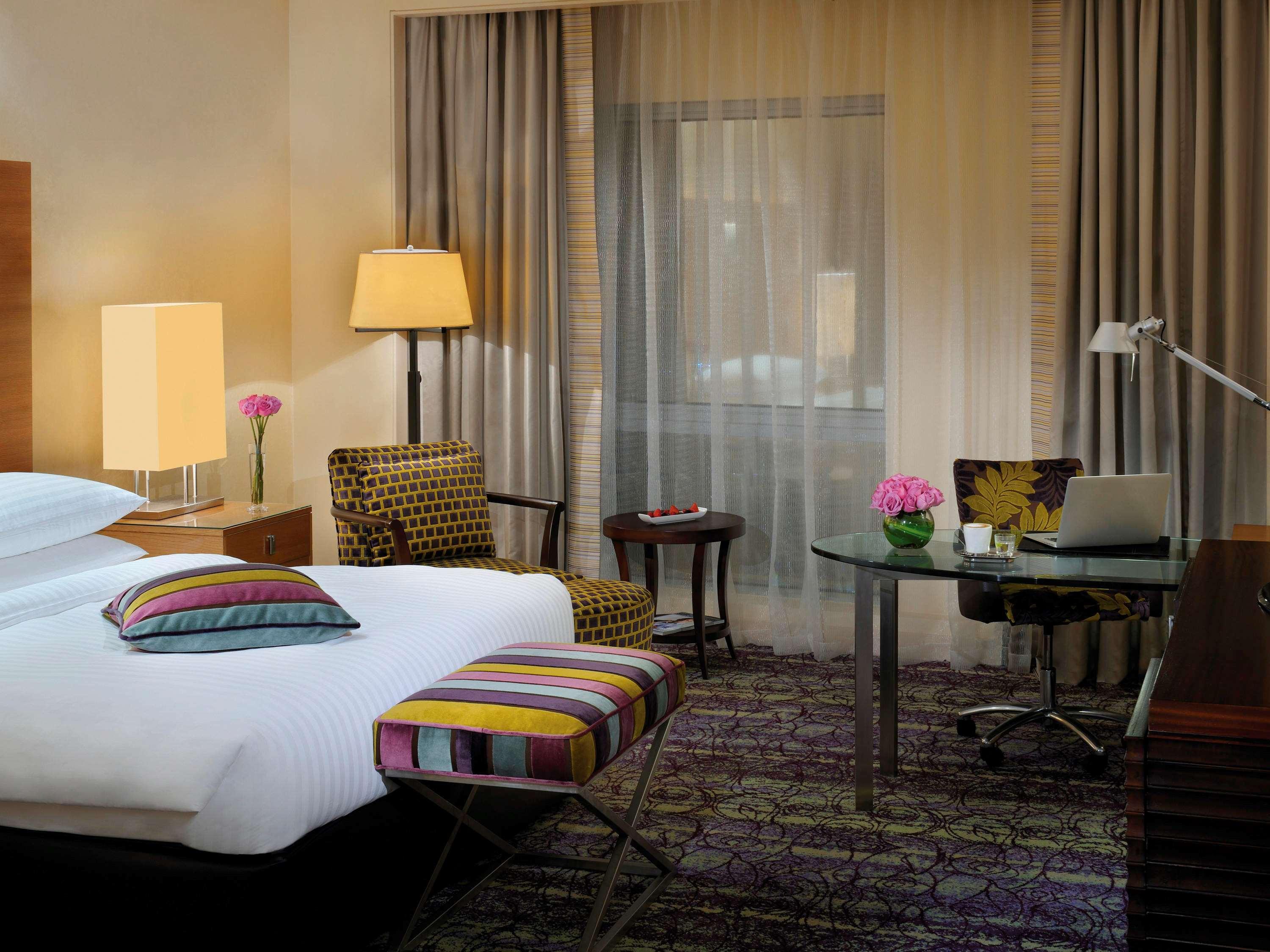 Qabila Westbay Hotel By Marriott Doha Exterior photo A room at the Mandarin Oriental, Paris