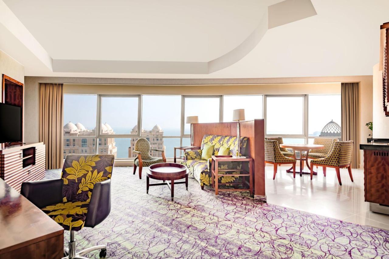 Qabila Westbay Hotel By Marriott Doha Exterior photo A suite at the hotel