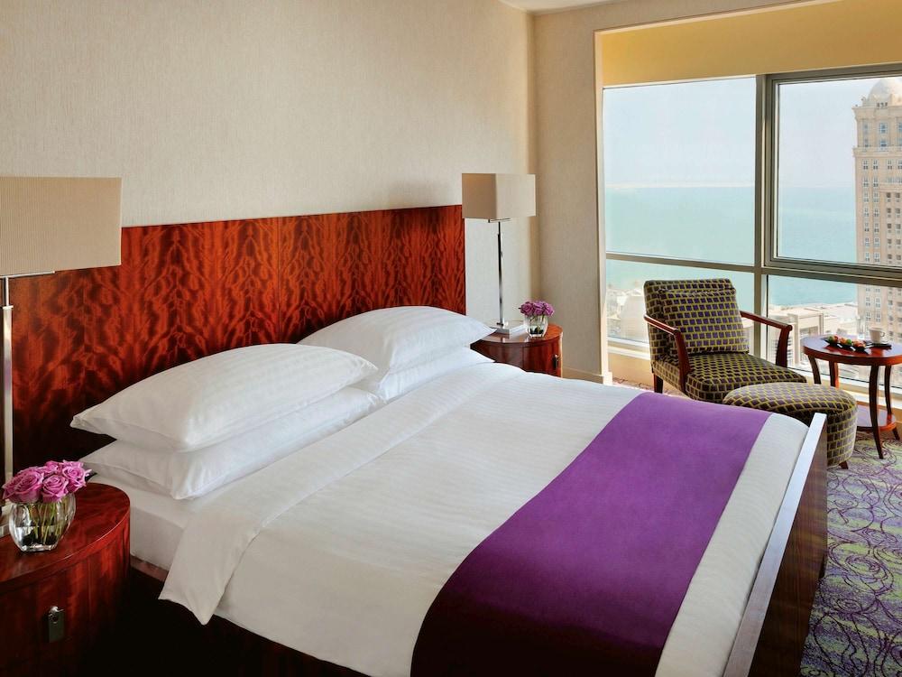 Qabila Westbay Hotel By Marriott Doha Exterior photo A bedroom at the Jumeirah Atlantis