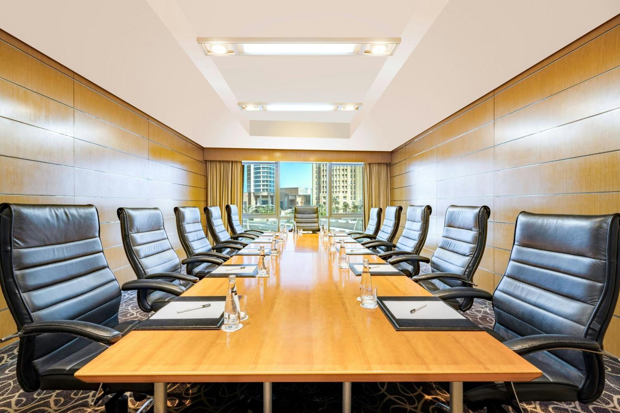 Qabila Westbay Hotel By Marriott Doha Exterior photo Meeting room